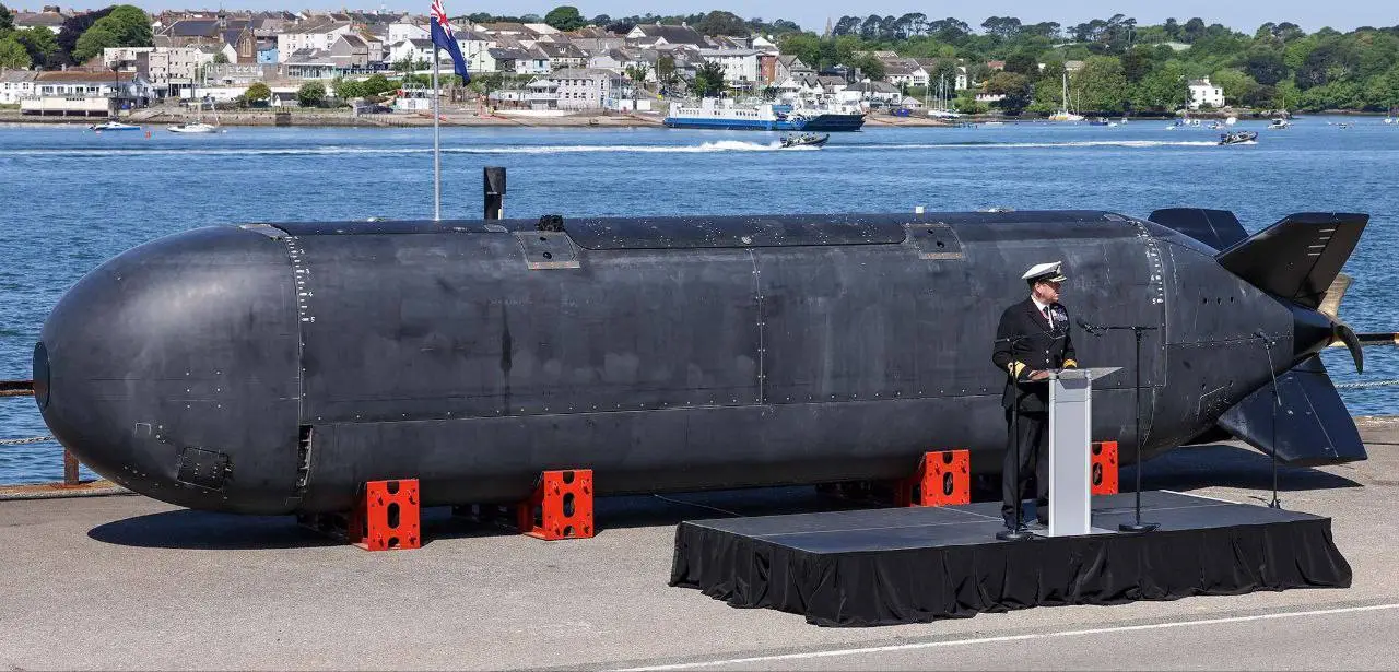 О безэкипажных субмаринах