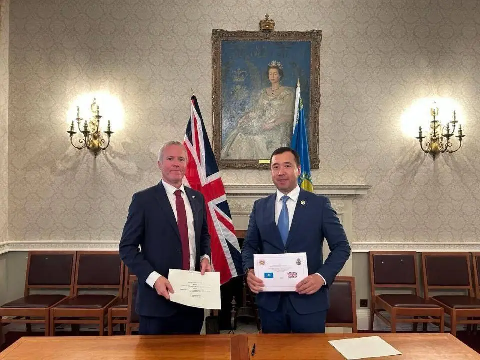 Британия расширяет влияние в армии Казахстана